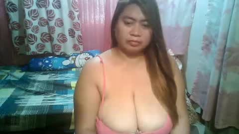 miss v0lcan0 online show from February 8, 2025, 3:19 am