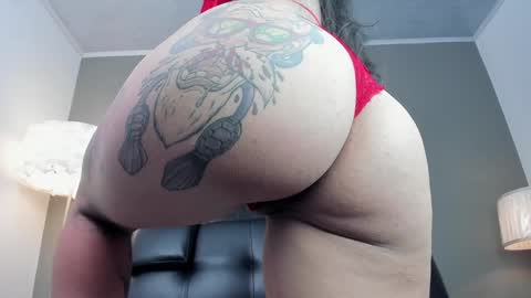 Snapshot of miss_vaiolette chatting on December 21, 2024, 2:04 pm Vaiolette online show from December 21, 2024, 2:04 pm