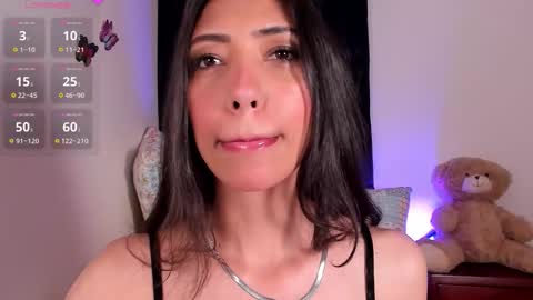 Miss Veronica online show from December 2, 2025, 1:17 pm