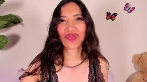 Snapshot of miss_veronica2 chatting on March 4, 2026, 1:17 pm Miss Veronica online show from March 4, 2026, 1:17 pm