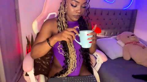 Snapshot of miss_west chatting on December 14, 2024, 7:51 am Tay Tay Independent Model   online show from December 14, 2024, 7:51 am