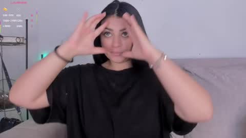 Bianca Torres online show from September 30, 2025, 12:43 pm