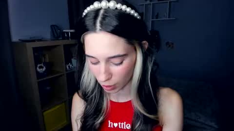 Shelley online show from September 15, 2025, 7:41 am