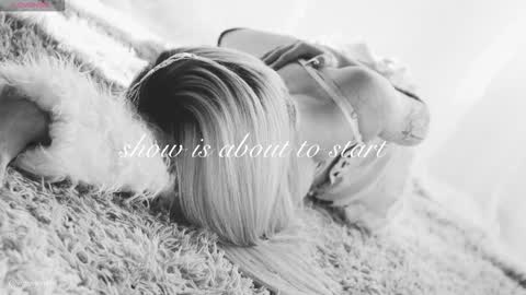 Chloe freelance model Please your thumbs up are important  online show from March 22, 2026, 5:00 am