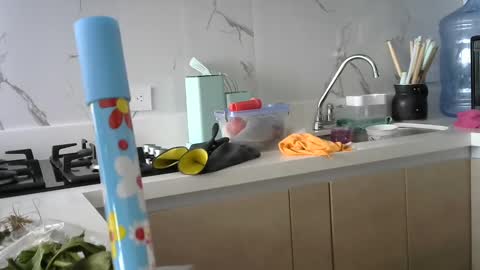 melodie  online show from February 25, 2025, 6:31 pm