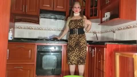 Escarlet online show from September 20, 2025, 3:29 am