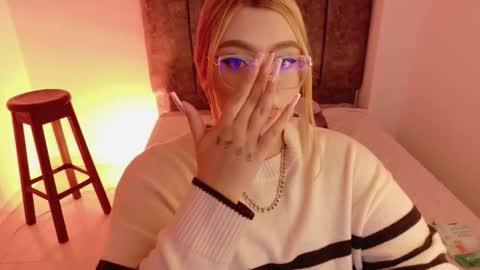 missevans_ online show from January 8, 2026, 2:14 am