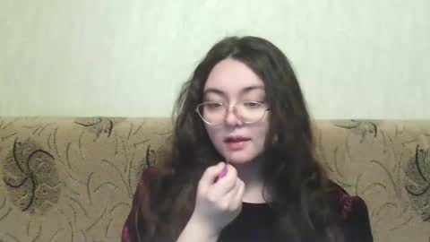 missis mona online show from March 4, 2025, 8:02 am