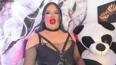 kassandra lazcano online show from April 17, 2026, 12:57 am