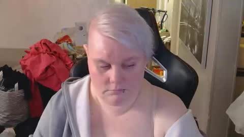 Snapshot of misslj90 chatting on April 16, 2026, 7:25 pm misslj90 online show from April 16, 2026, 7:25 pm