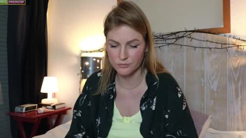 Misslucci online show from December 11, 2024, 5:59 pm