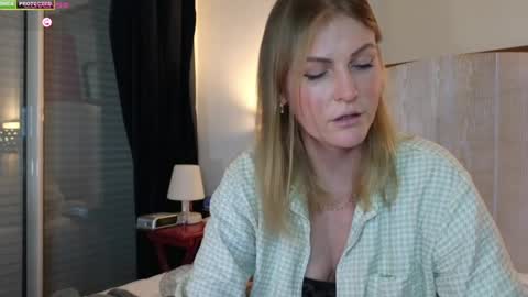 Misslucci online show from February 23, 2025, 6:34 pm