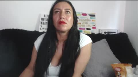 Snapshot of misslucyy1 chatting on December 31, 2024, 8:56 pm luccy online show from December 31, 2024, 8:56 pm