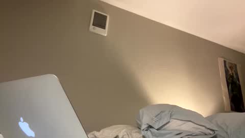 missmickeymay online show from November 2, 2025, 3:42 am