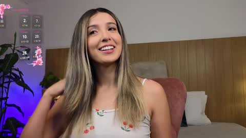 Emma Rivera online show from January 9, 2025, 10:52 pm