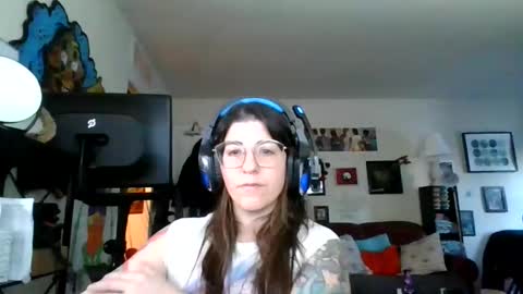 Snapshot of missmonatoyou chatting on February 4, 2026, 12:55 pm MissMona online show from February 4, 2026, 12:55 pm