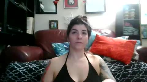 Snapshot of missmonatoyou chatting on February 11, 2026, 11:54 pm MissMona online show from February 11, 2026, 11:54 pm