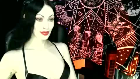 Snapshot of missmoondoll chatting on February 6, 2026, 5:56 am MissMoonDoll online show from February 6, 2026, 5:56 am