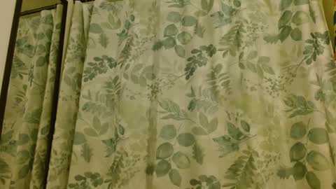 Snapshot of missmoonmagic13 chatting on December 6, 2024, 3:30 am Maxxx online show from December 6, 2024, 3:30 am