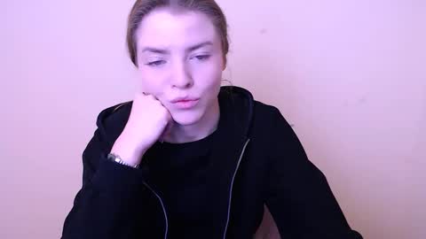 Olivia online show from January 16, 2025, 8:22 am