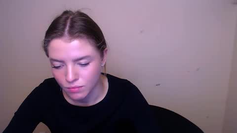 Olivia online show from February 12, 2025, 2:21 pm