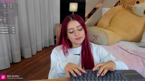 Snapshot of misspaulina__ chatting on January 17, 2025, 5:21 am Pau Giraldo online show from January 17, 2025, 5:21 am