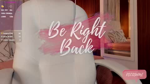 Emma Prada online show from March 7, 2025, 5:49 pm