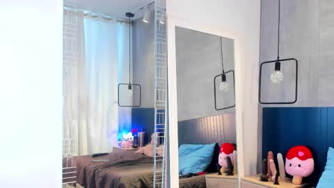 victoria  online show from February 24, 2026, 7:45 pm