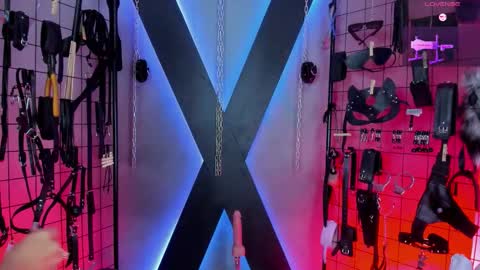 Snapshot of missscarlet_bella_bdsm chatting on February 5, 2026, 3:33 am MissScarlet bella bdsm online show from February 5, 2026, 3:33 am