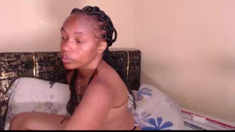 missthighsohmy online show from November 17, 2025, 7:14 am