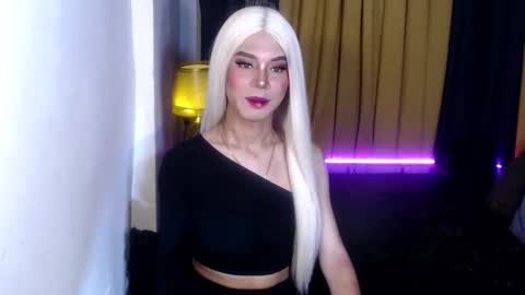 Stella online show from March 29, 2026, 3:34 pm