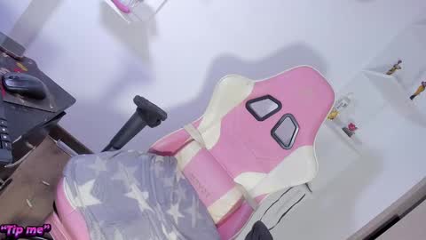 Snapshot of missvalensofi chatting on January 12, 2025, 10:56 am missvalensofi online show from January 12, 2025, 10:56 am