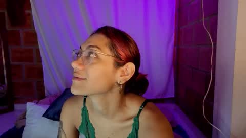 IG MISSVENUSS1 online show from December 17, 2025, 7:36 am