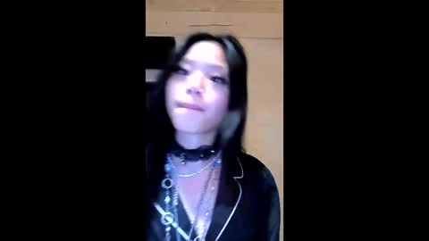 Miss Versatile online show from May 16, 2026, 8:07 pm