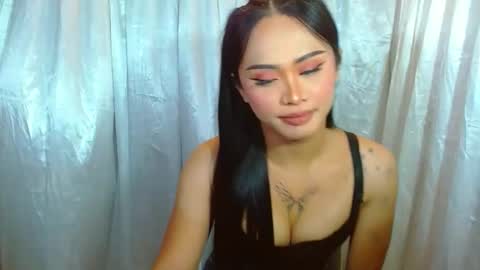 Snapshot of missviolet11 chatting on May 1, 2026, 1:59 pm SweetViolet online show from May 1, 2026, 1:59 pm