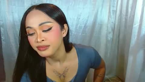 Snapshot of missviolet11 chatting on May 27, 2026, 12:35 pm SweetViolet online show from May 27, 2026, 12:35 pm