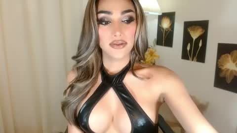 MISS YSABELLE online show from June 18, 2026, 3:29 am