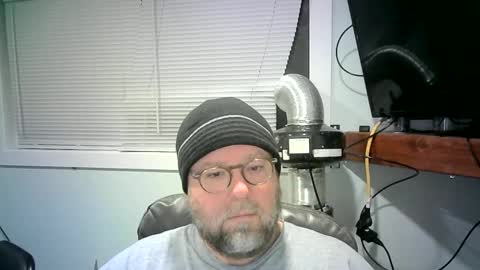 Mr. Happy online show from January 1, 2025, 3:45 am