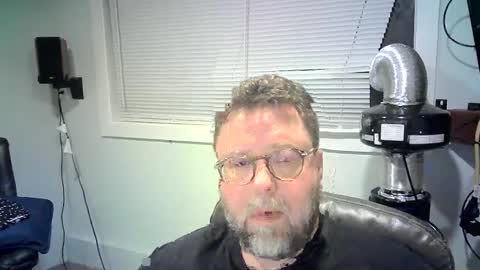 Mr. Happy online show from January 15, 2025, 2:06 am