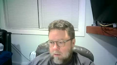 Mr. Happy online show from February 3, 2025, 6:02 am