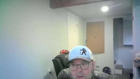 Mr. Happy online show from February 22, 2026, 6:06 pm