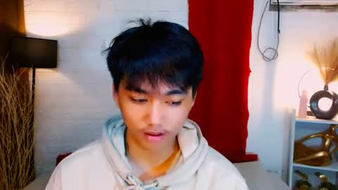 Snapshot of mister_officer chatting on December 2, 2024, 3:36 pm SAINT SACHI will make your day online show from December 2, 2024, 3:36 pm