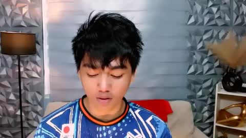 Snapshot of mister_officer chatting on December 18, 2024, 1:02 pm SAINT SACHI will make your day online show from December 18, 2024, 1:02 pm