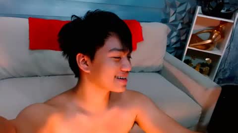 Snapshot of mister_officer chatting on December 20, 2024, 7:01 am SAINT SACHI will make your day online show from December 20, 2024, 7:01 am