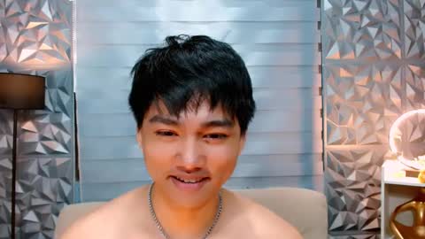 Snapshot of mister_officer chatting on January 31, 2025, 12:18 pm SAINT SACHI will make your day online show from January 31, 2025, 12:18 pm