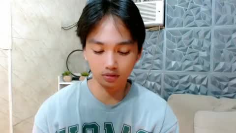 Snapshot of mister_officer chatting on June 7, 2026, 1:15 pm SAINT SACHI will make your day online show from June 7, 2026, 1:15 pm