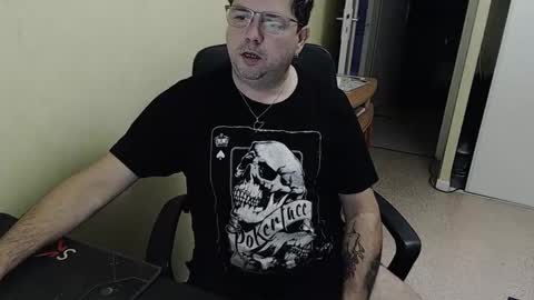 Snapshot of mistercoeur1 chatting on December 7, 2024, 8:22 am mistercoeur online show from December 7, 2024, 8:22 am