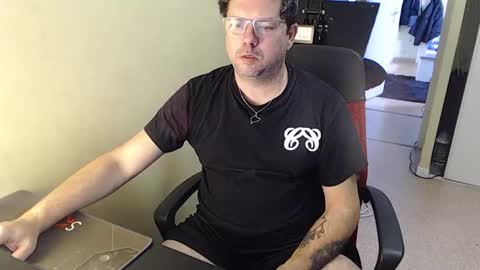 Snapshot of mistercoeur1 chatting on December 29, 2024, 8:33 am mistercoeur online show from December 29, 2024, 8:33 am