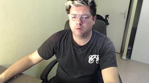 Snapshot of mistercoeur1 chatting on January 2, 2025, 5:39 pm mistercoeur online show from January 2, 2025, 5:39 pm