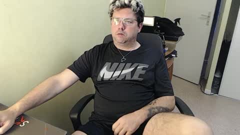 Snapshot of mistercoeur1 chatting on January 10, 2025, 3:48 pm mistercoeur online show from January 10, 2025, 3:48 pm